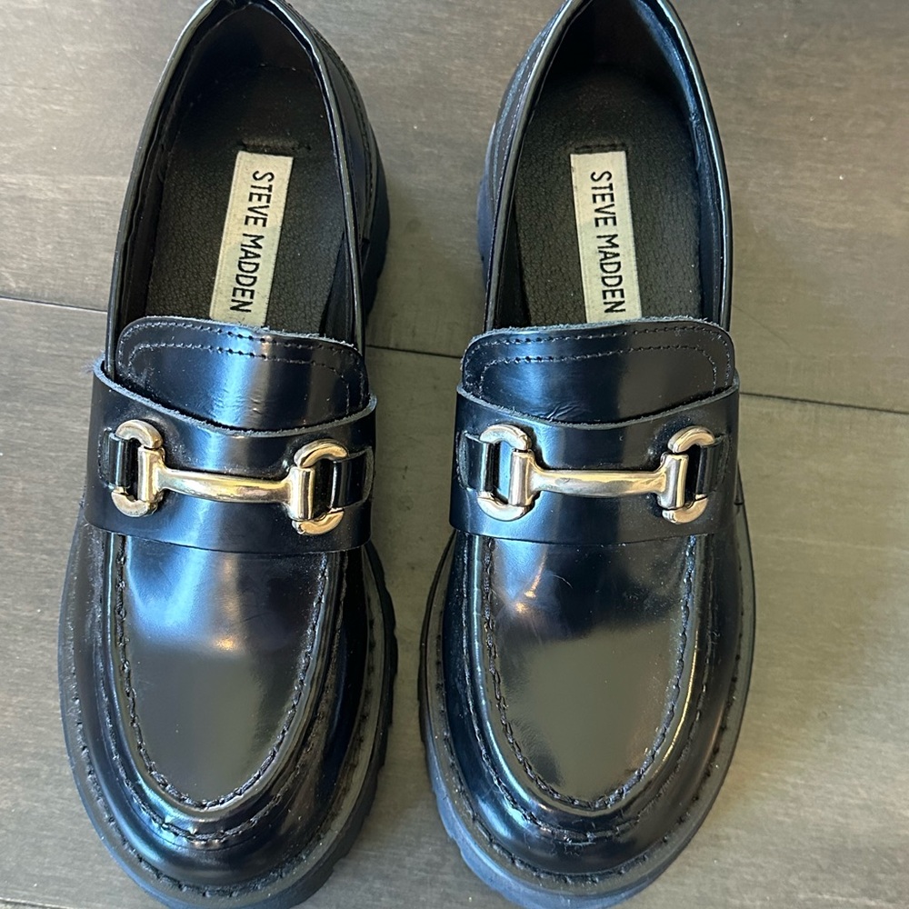 NEW Steve Madden Black Women's Loafers with Metallic Accent New, never worn
